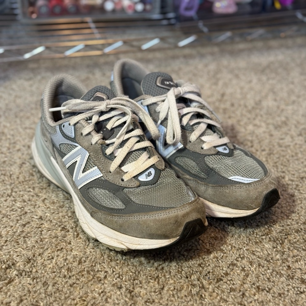 New Balance 990v6
